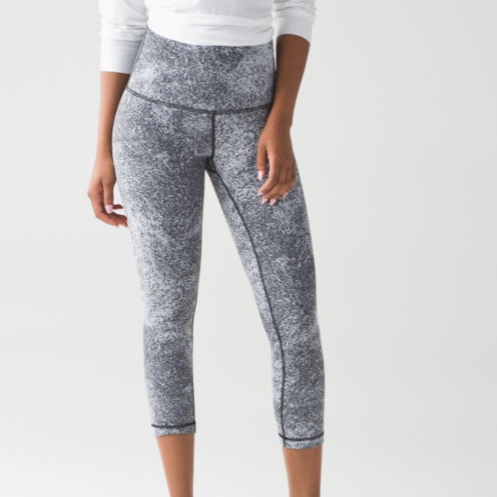 lulu capris